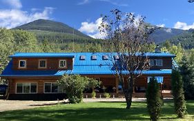 Cougar Mountain Lodge B&B